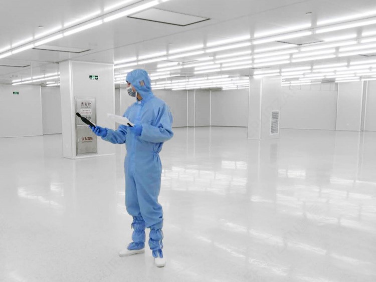 cleanroom commissioning